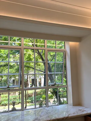CW05 · White — Grid window assembly · garden view