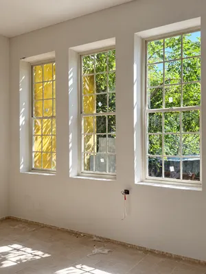 SW12 · White · three tall grid windows — Style and setting reference