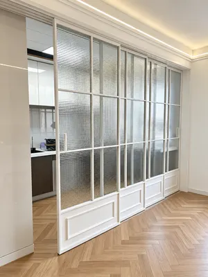FS11 · White · straight grid and textured glass — Sliding door style reference